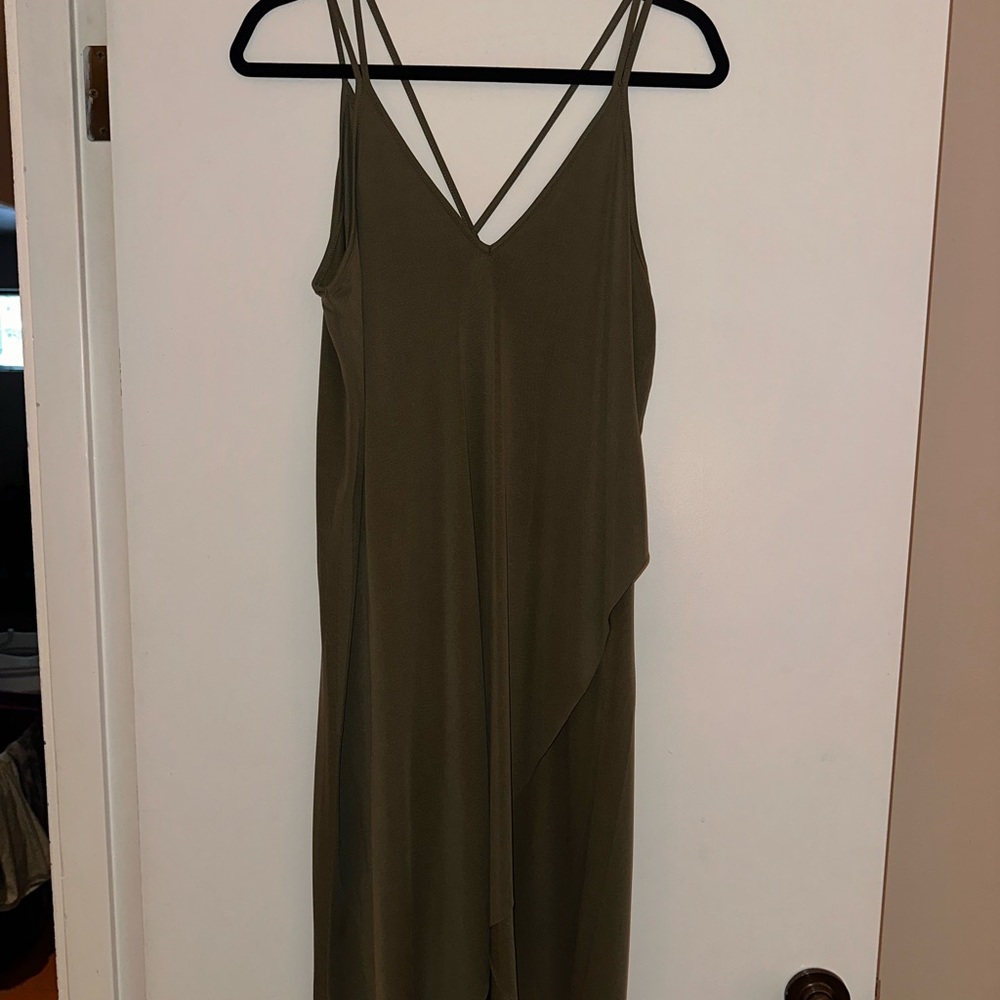 Lush Green Sleeveless Slip Dress with Spaghetti Straps